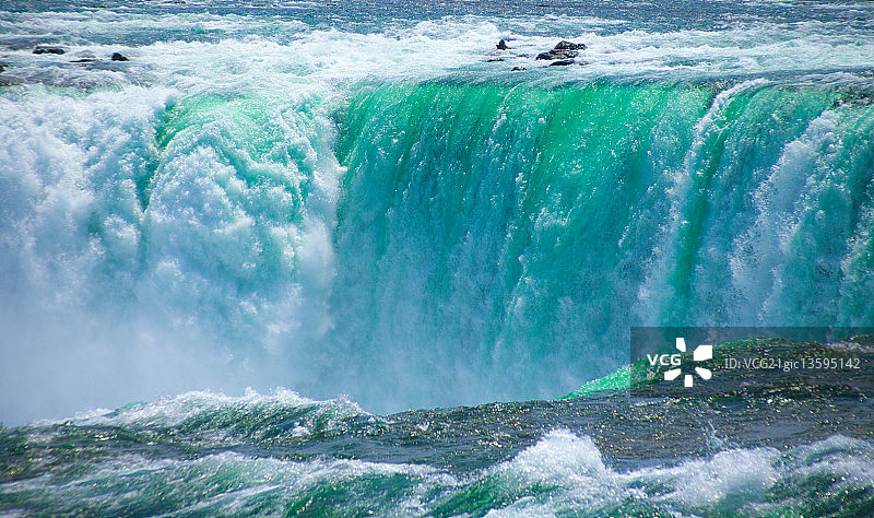 马蹄瀑布图片素材