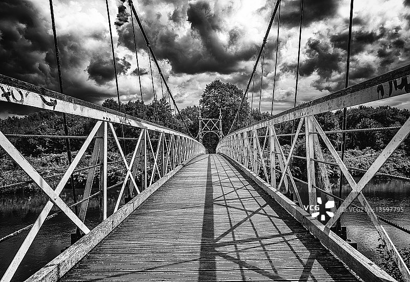 豪利吊桥图片素材