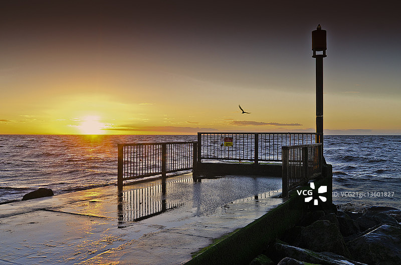 小心地滑图片素材