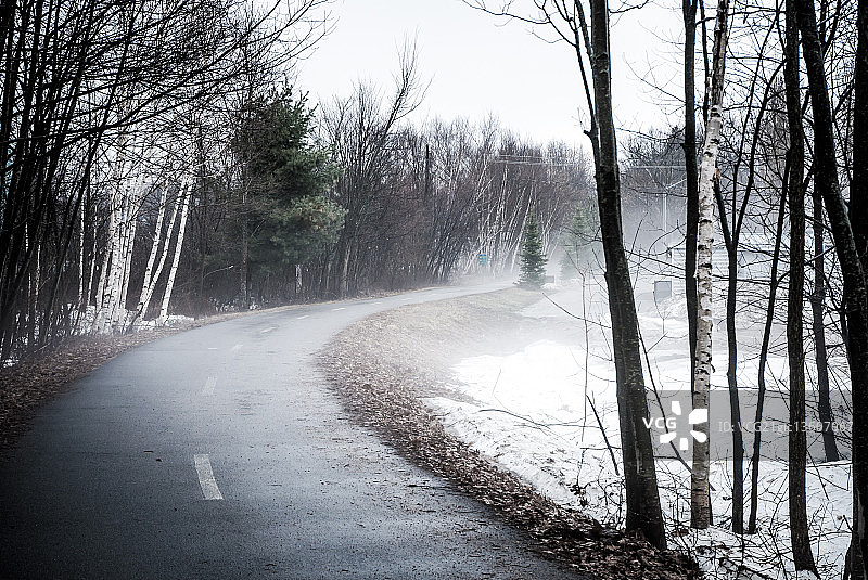 雾中的弗雷德里克顿图片素材