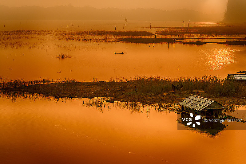 通往桑卡拉武里之路图片素材