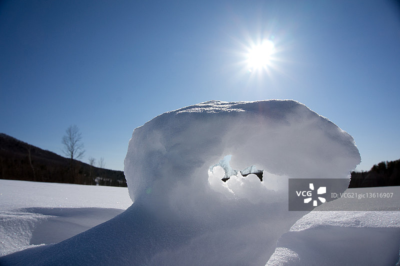 风雕雪球图片素材