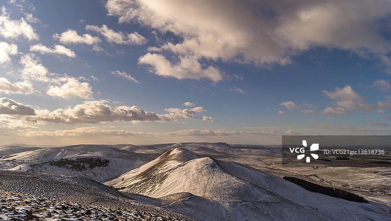 奔特兰丘陵的雪景图片素材