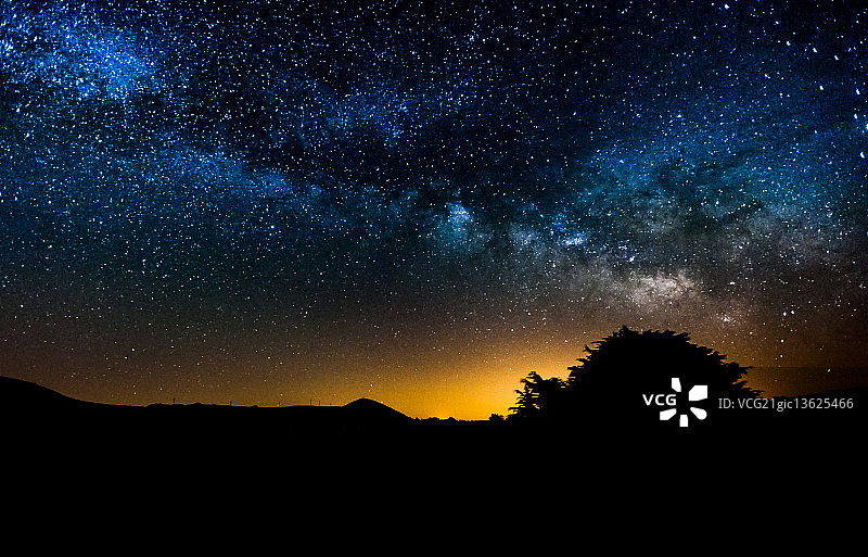 博德加湾的银河图片素材