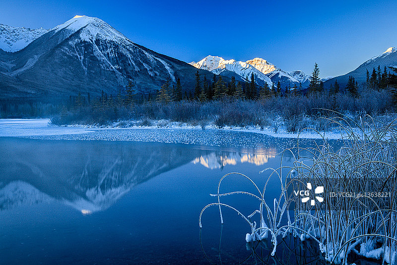 朱砂湖冬季日出图片素材