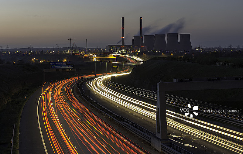 费里布里奇发电站和高速公路图片素材