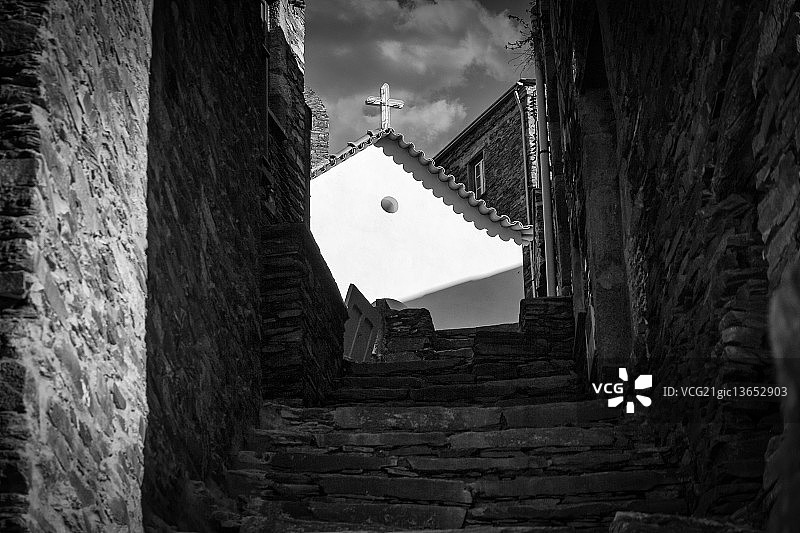 隐藏的小教堂图片素材