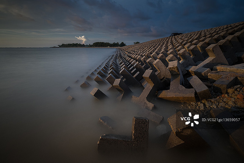 日落时分的四足动物图片素材