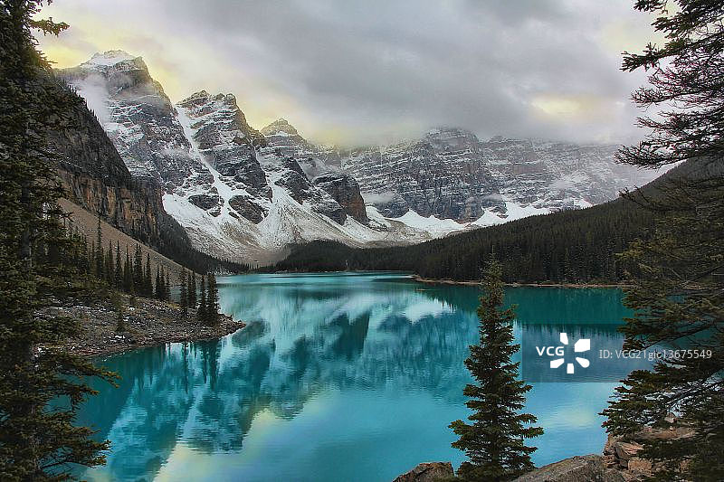 冰碛湖图片素材