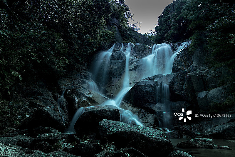 日本广岛县“妹背瀑布”图片素材