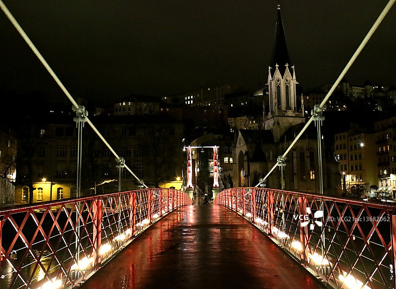 里昂圣乔治人行桥图片素材