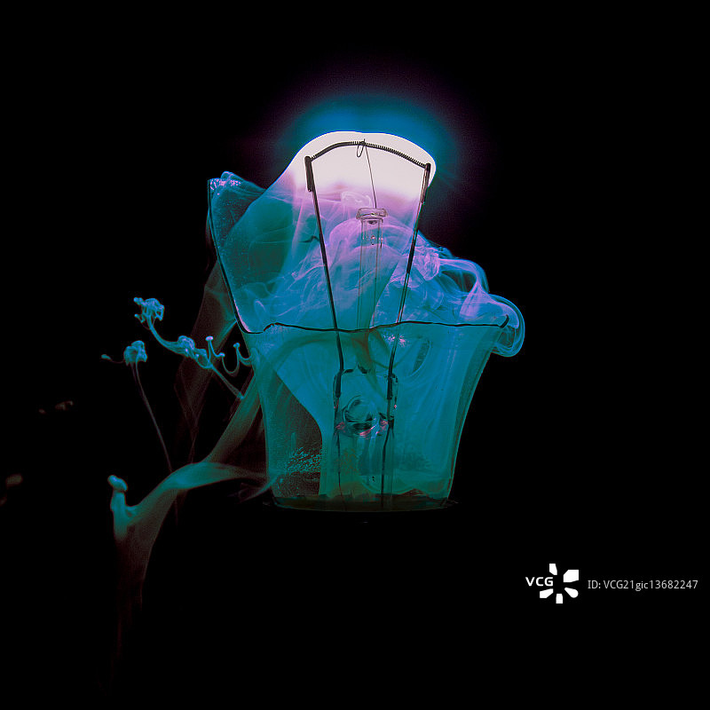 燃烧的灯泡#14图片素材