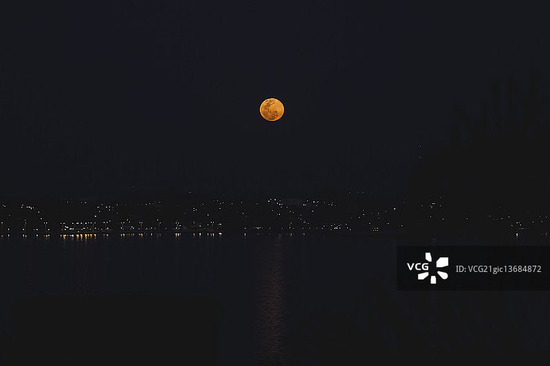 2014超级月亮图片素材