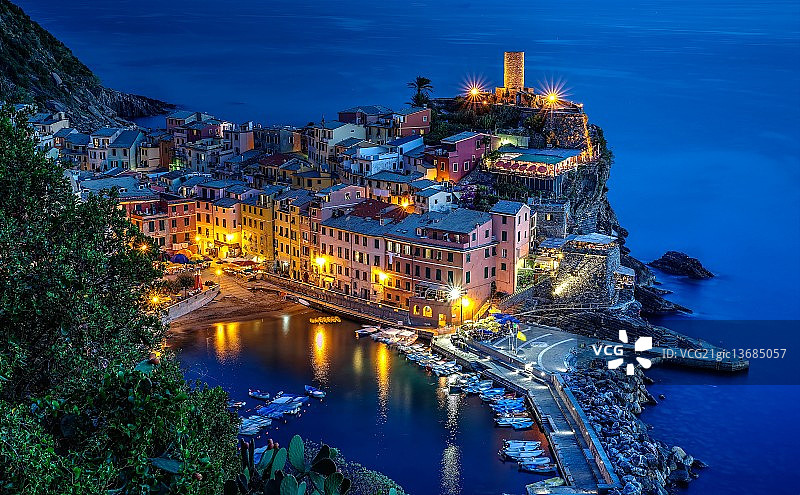 城市建筑夜景图片素材