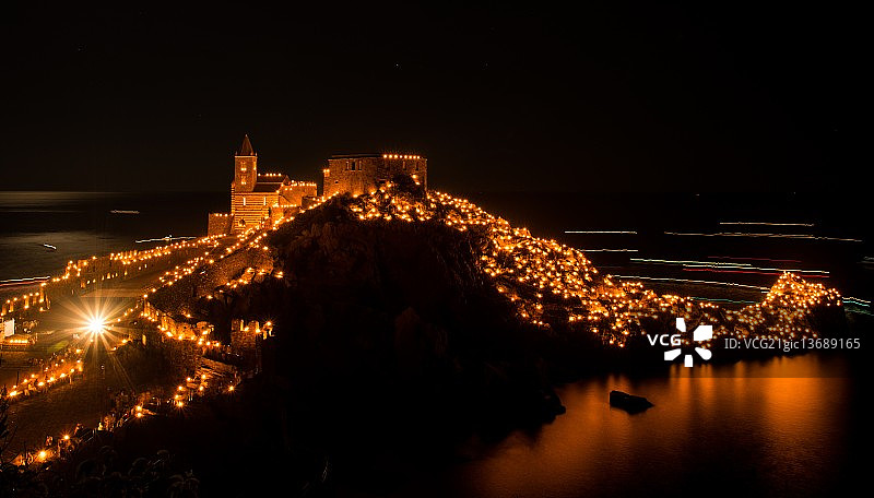 白色圣母节图片素材