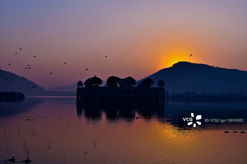 斋浦尔水之宫的黎明图片素材