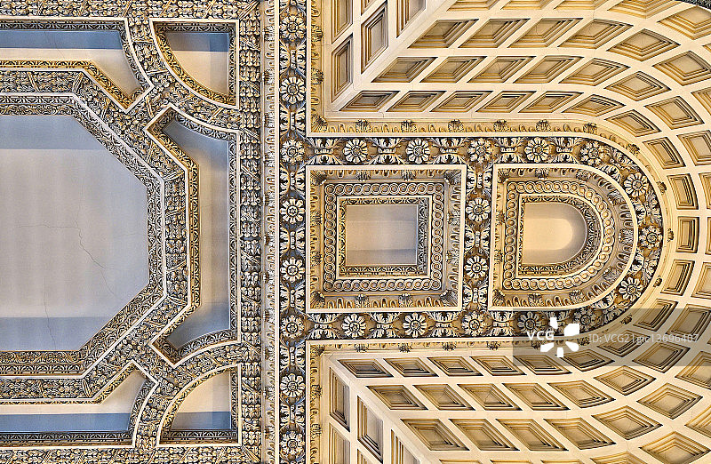 宏伟的天花板图片素材