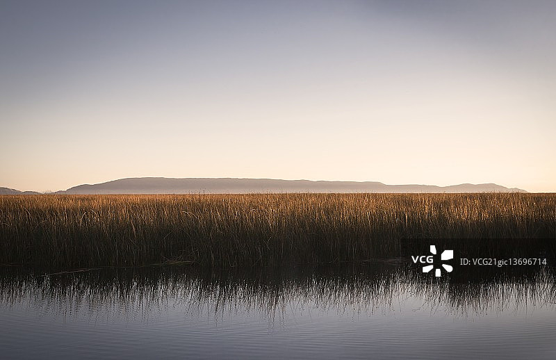 的的喀喀湖的黎明图片素材