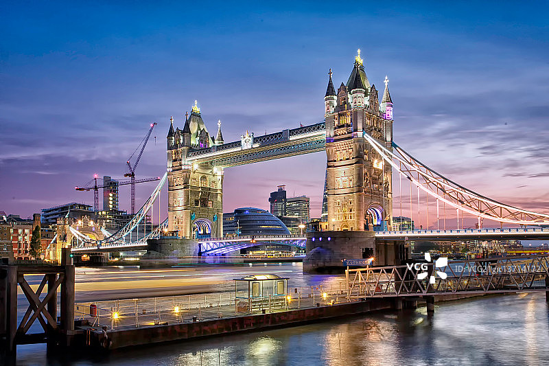 伦敦塔桥日落图片素材