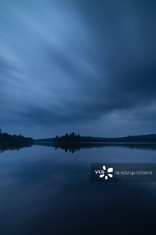 蓝色之谜图片素材