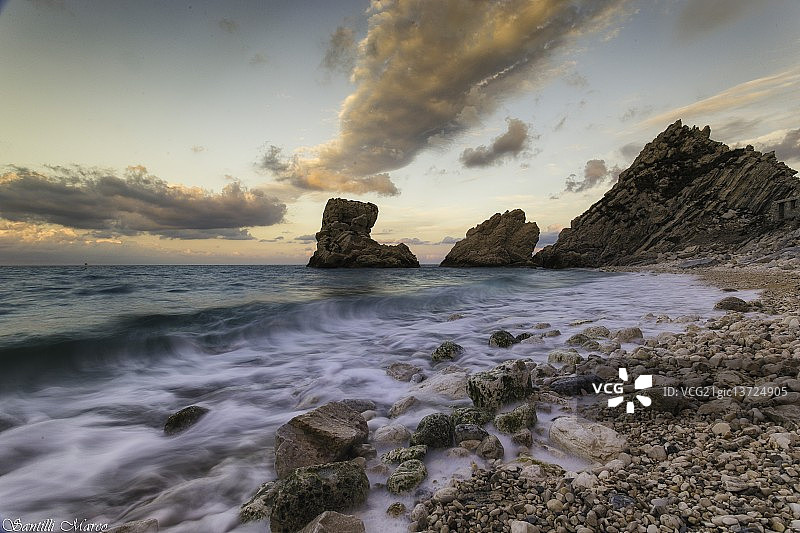 意大利锡罗洛双姝峰的日落图片素材