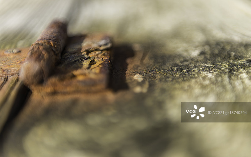 老旧的铰链图片素材