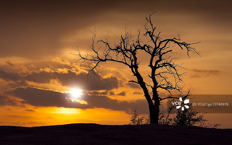 魔法石日落图片素材