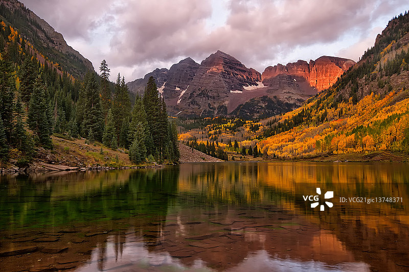 科罗拉多州褐铃山的晨曦图片素材