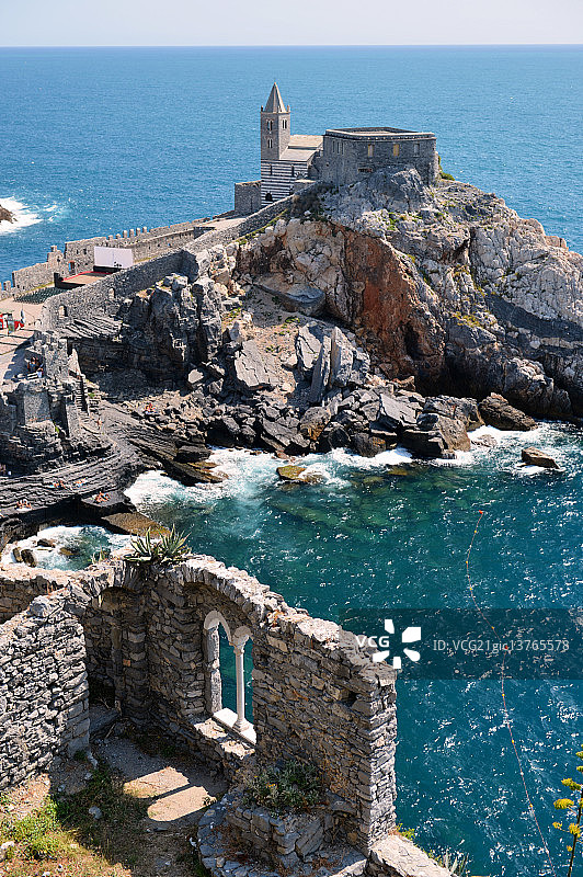 意大利韦内雷港的圣彼得教堂图片素材