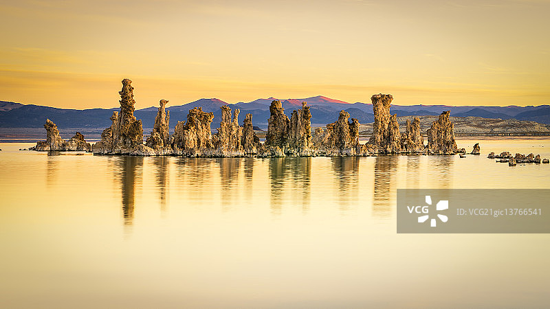 莫诺湖日出图片素材