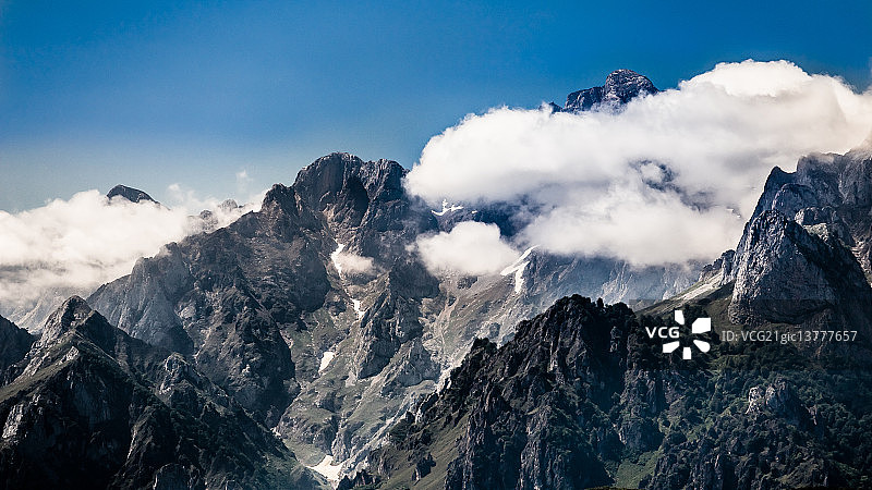 欧罗巴峰图片素材