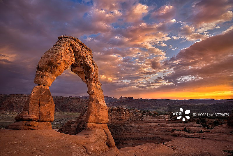 精致拱门日落图片素材