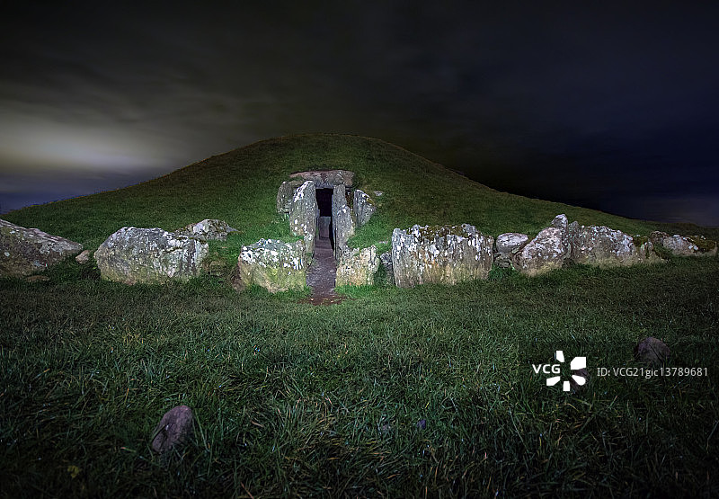 安格尔西岛墓室图片素材