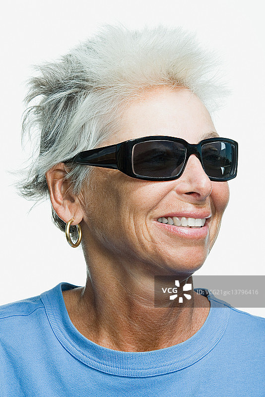 中年妇女的肖像图片素材