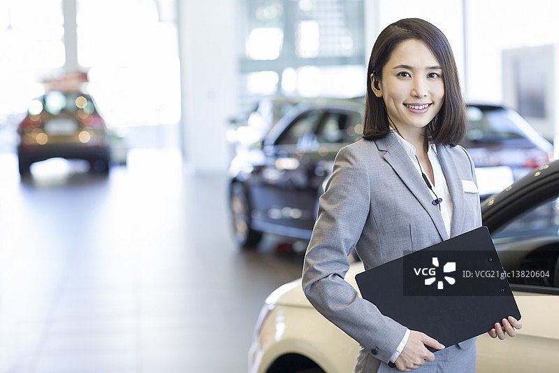 汽车销售员图片素材