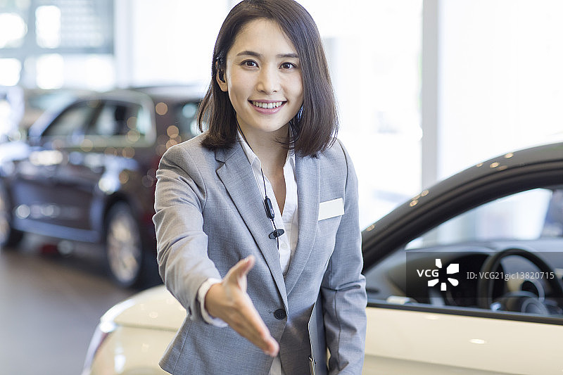 汽车销售员图片素材