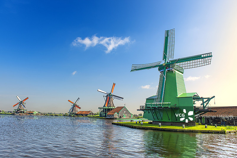 荷兰风车村图片素材