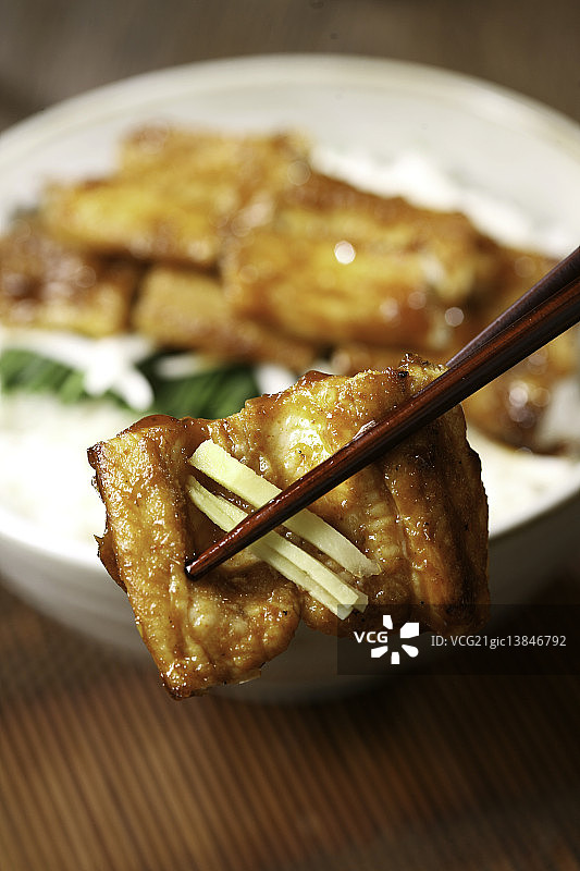 烤鳗鱼图片素材