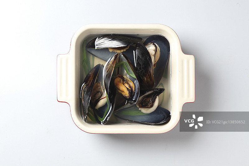 清淡的贻贝汤图片素材