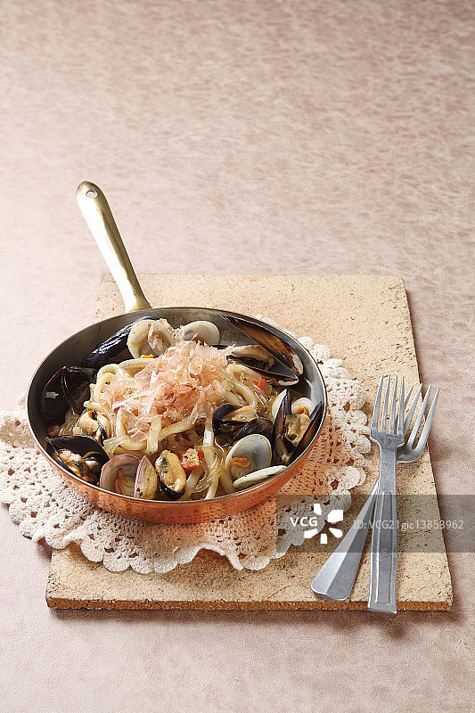 海鲜乌冬面图片素材