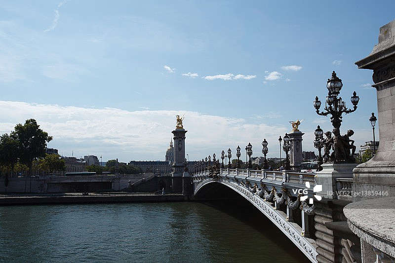 法国巴黎亚历山大三世桥图片素材