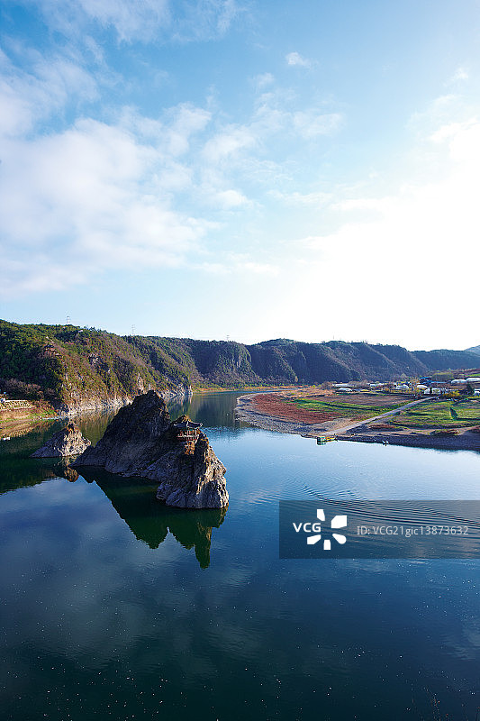 丹阳郡岛潭三峰图片素材