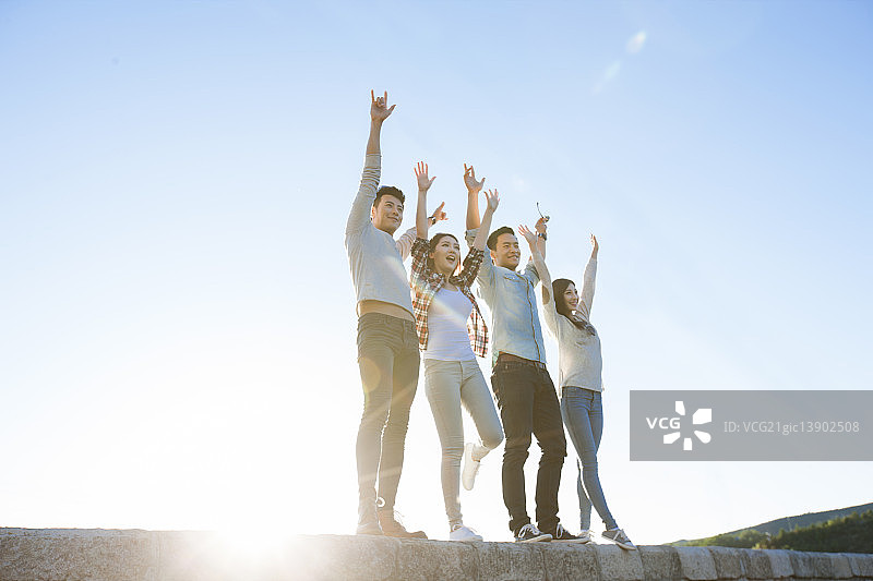 快乐年轻人图片素材