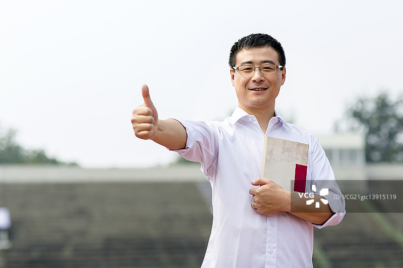 男老师特写图片素材