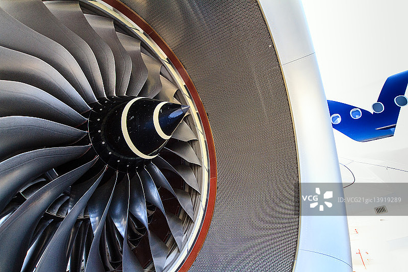 喷气式发动机涡轮叶片图片素材