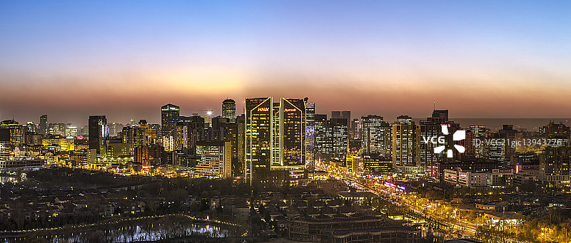 北京亮马河燕莎商圈夜景图片素材