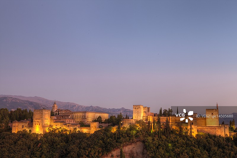 西班牙格拉纳达阿尔罕布拉宫风光图片素材