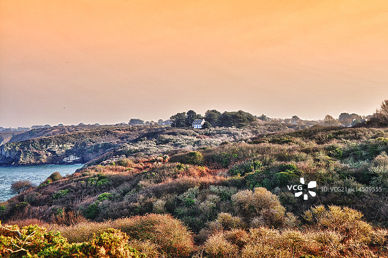 格鲁瓦岛海岸边的小房子图片素材