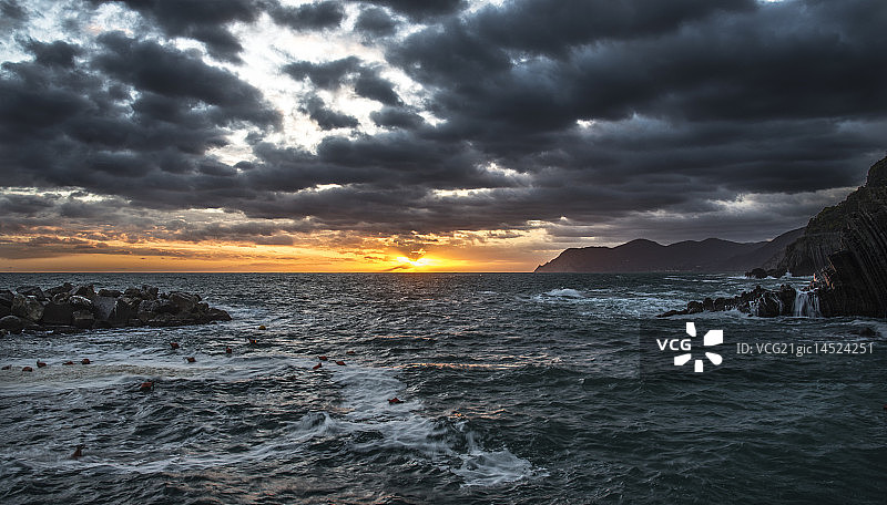 里奥马焦雷日落图片素材