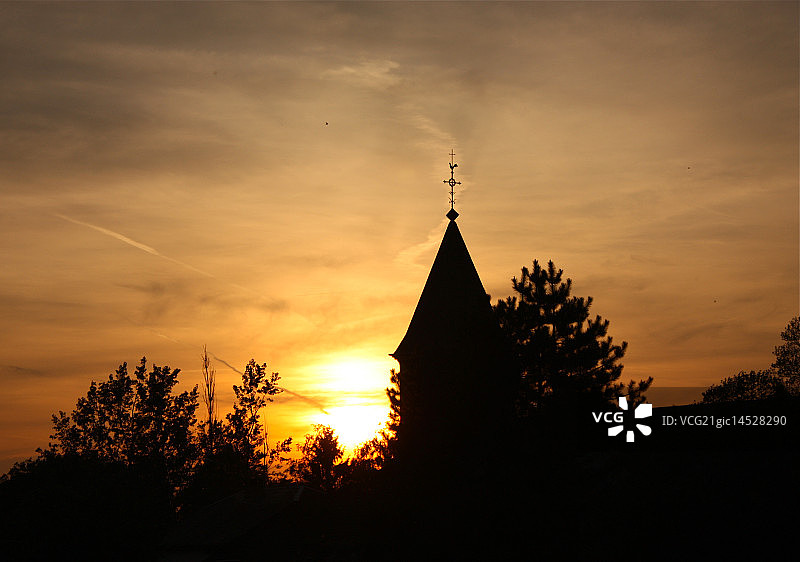 日落下的教堂图片素材